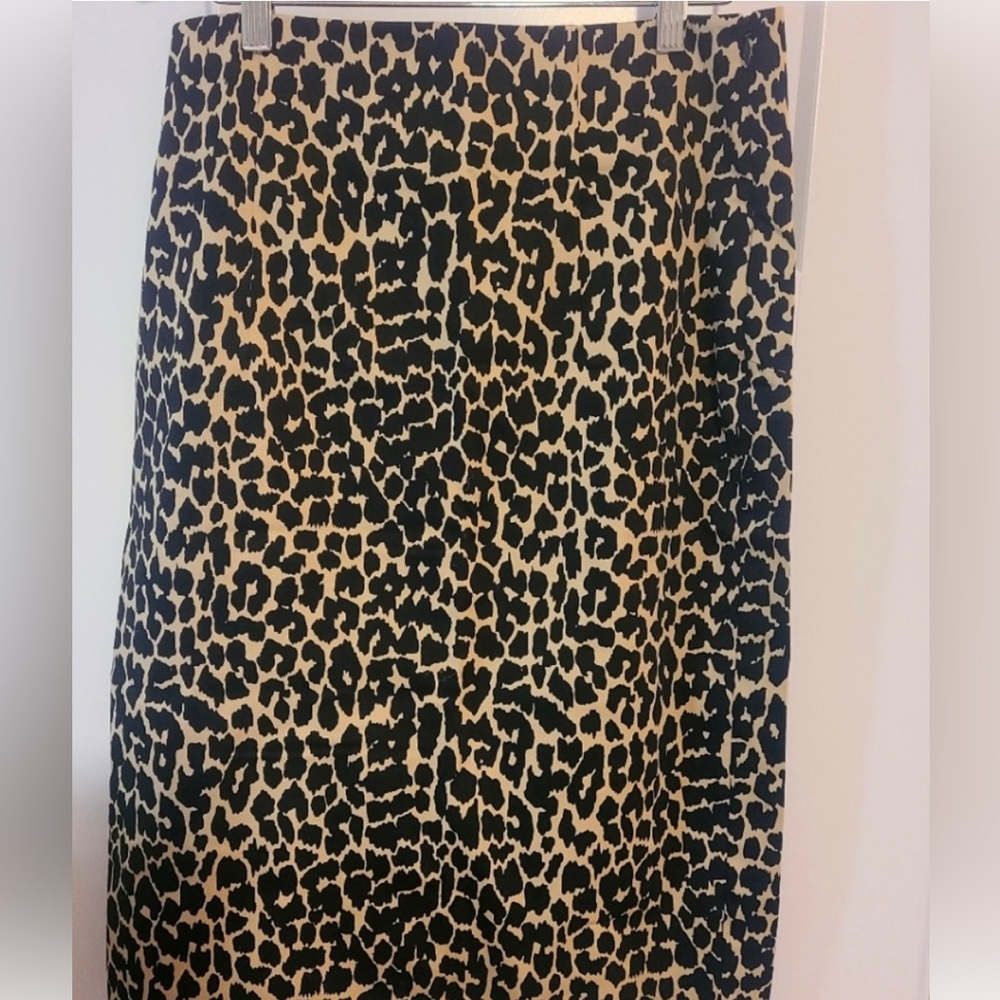 Used once Body by Victoria (Victoria Secret) pencil skirt